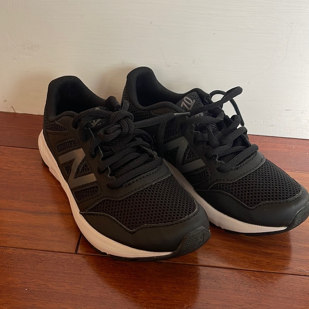 New Balance new boys sneakers size 13